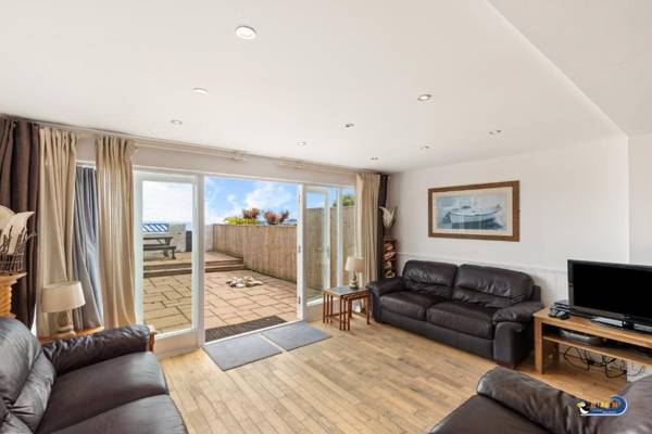 Kilmore - Beach Front House Direct Beach Access Spectacular Sea Views