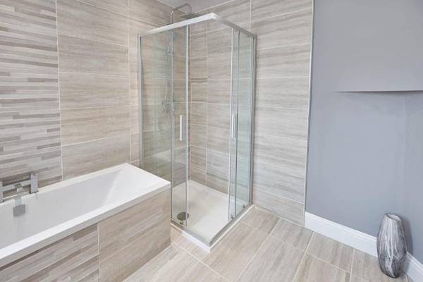 Host & Stay - Riftswood at Ruby