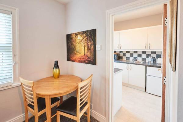 Host & Stay - Seas The Day