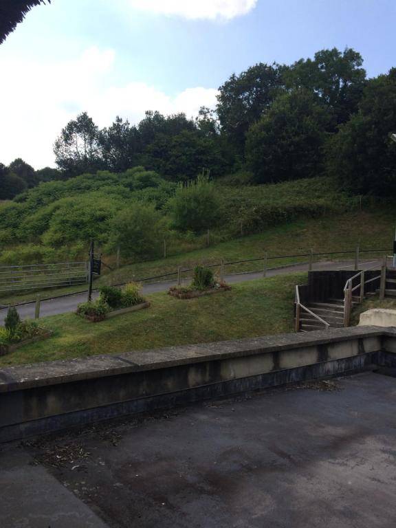 The Grove Arms Ludwell