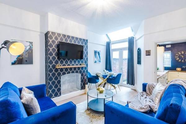 Rest & Recharge in Salford nr MediaCityUK (4 bedrooms 6 beds 2 bathrooms Free Parking)