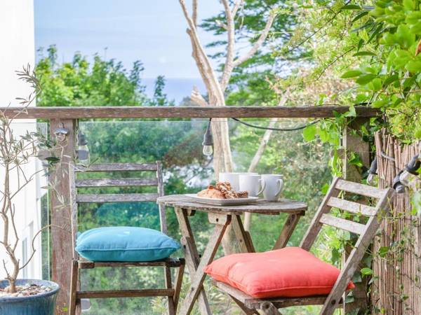 Hydeaway 7 Grafton Towers