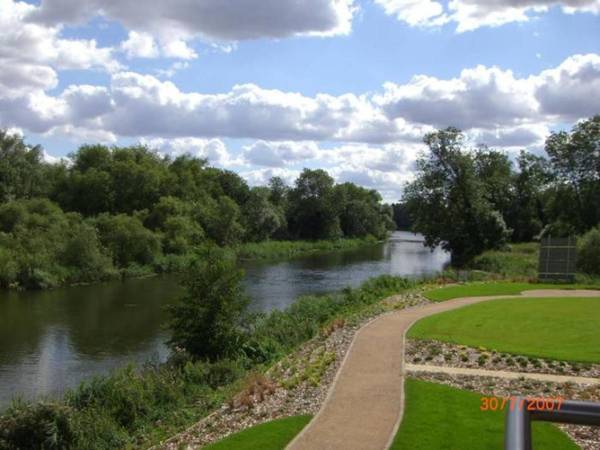 Rivermeadow View Apartment -27 Skipper Way