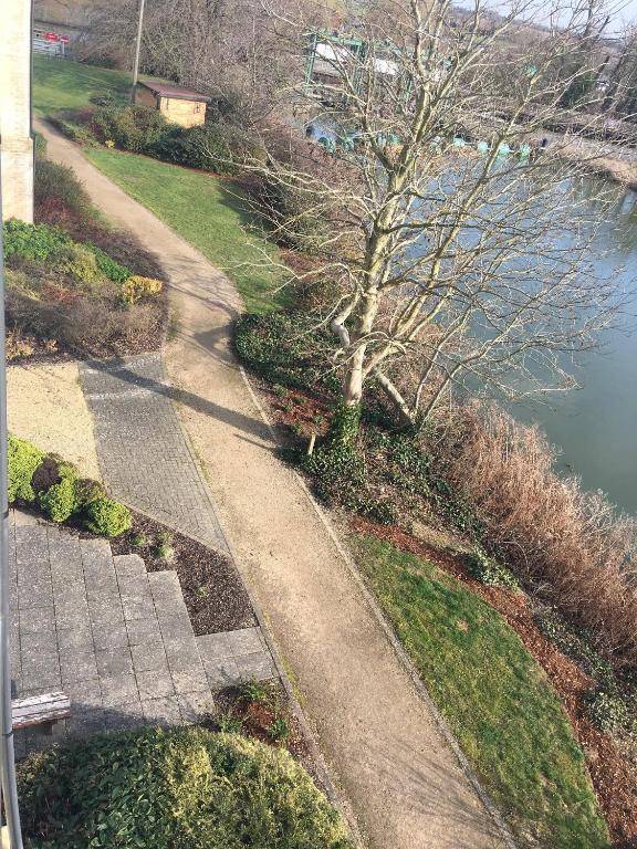 River Penthouse Little Paxton - 75 Skipper Way