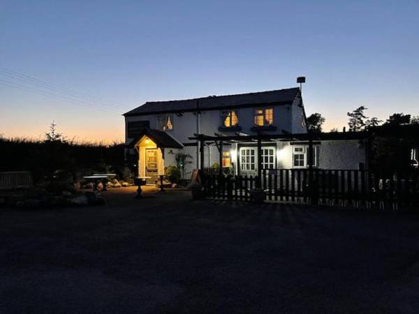 Tafarn y Waen was The Farmers Arms