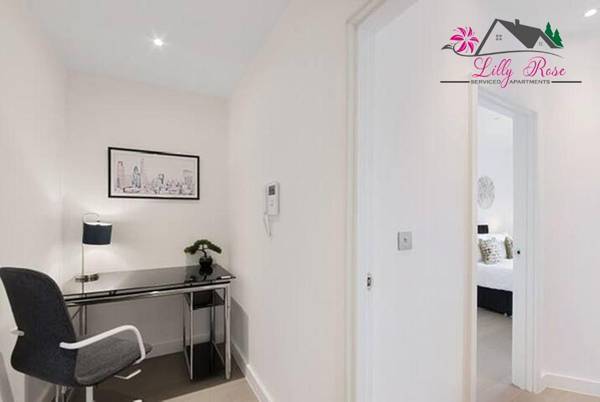Workspace - 1 & 2 Bedroom Apartments Available with LillyRose Serviced Apartments St Albans Free Wifi City Centre