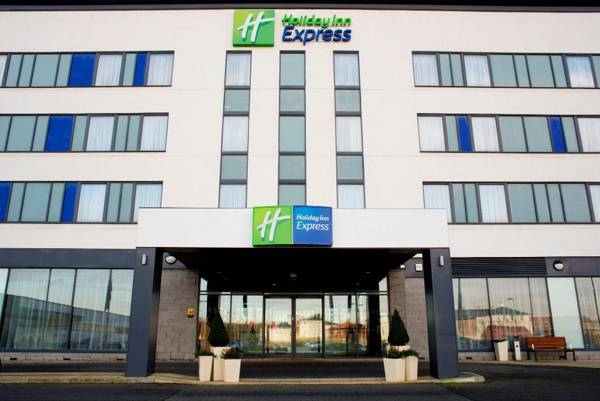 Holiday Inn Express Rotherham - North an IHG hotel