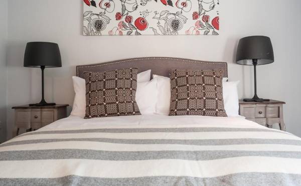 The Fleur de Lys Inn - previously Inn at Cranborne