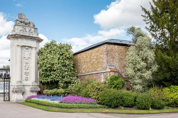 The Lion Gate Mews