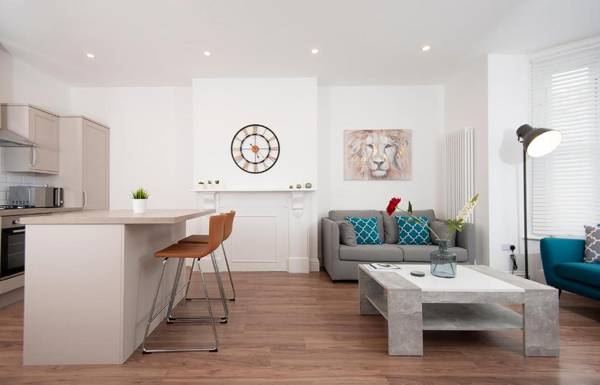 Flat A - Hereford House - Beautiful 1 Bedroom 1 Bathroom ground floor apartment in Central Southsea