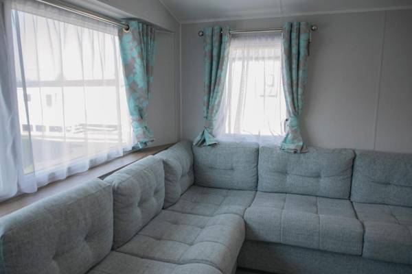 51 Lytchett Bay View 3 bed Rockley Park Poole