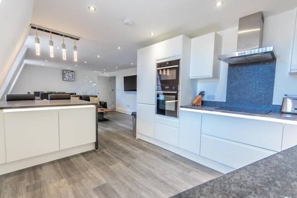 3 Bed- The Regency Suite