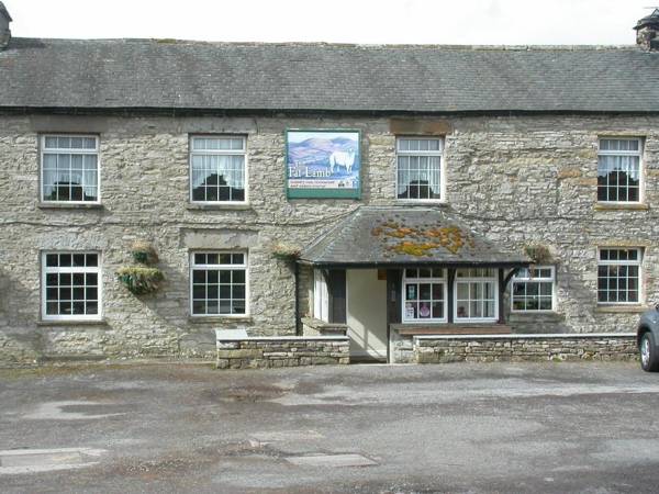The Fat Lamb Country Inn and Nature Reserve