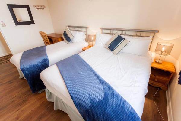 Albion Guest House & Apartments