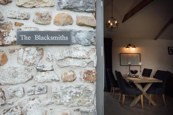 The Blacksmiths - Luxury Cottage Countryside Views Pet Friendly