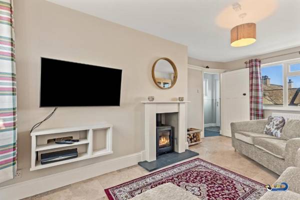 Summerhill Cottage - Log Burner Countryside Views near Amroth