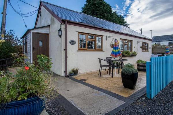 Honeysuckle Cottage - 1 Bedroom Cottage - Amroth