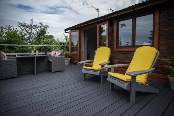 The Lodge At Sheepswalk Farm - 2 Bedroom Lodge - Stepaside