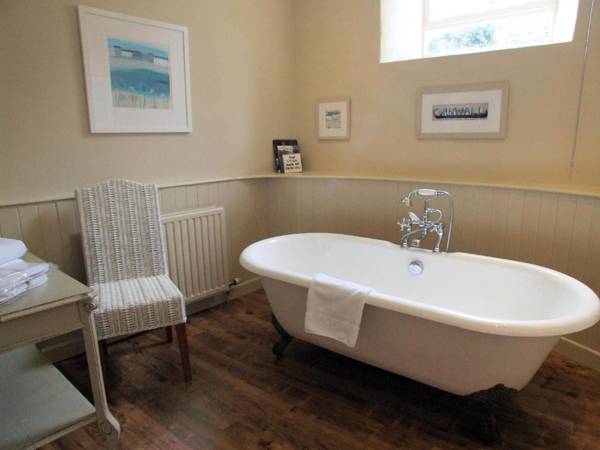 The Old Custom House