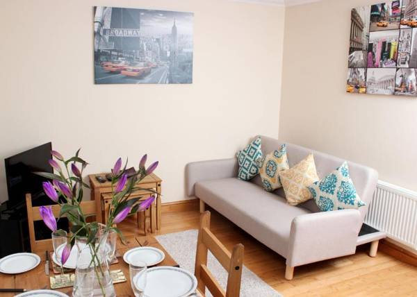 HOUSE Close to Oxford Science Park Littlemore with garden and free parking