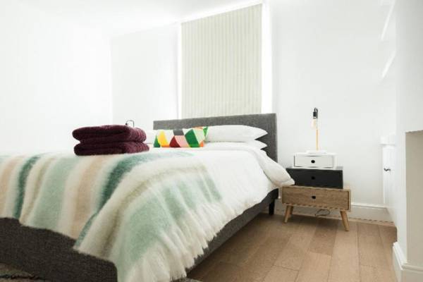 The Old Tailor House - Large & Charming 3BDR Home in Jericho