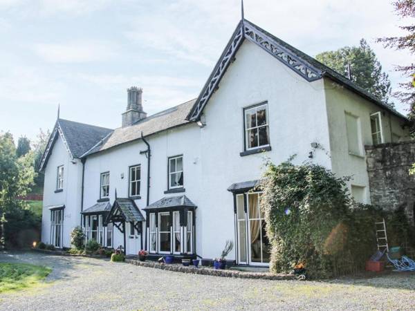 Brookside Manor House