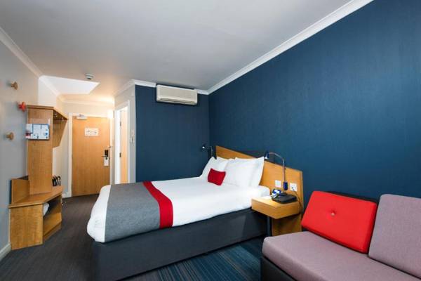 Holiday Inn Express Birmingham Oldbury an IHG Hotel