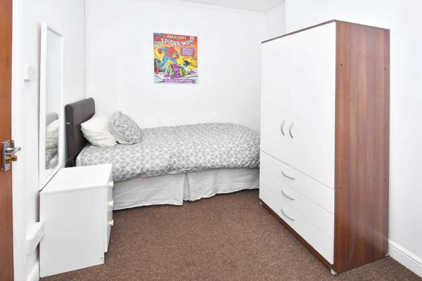 Townhouse @ 66 Rose Street Stoke