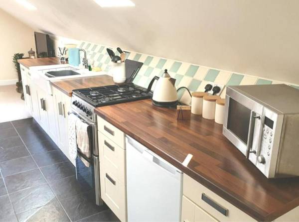 Impeccable 1-Bed Apartment in Nottingham