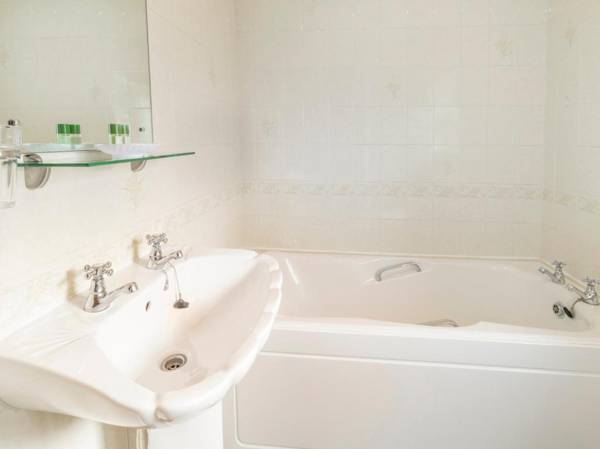 OYO Elm Farm Country House