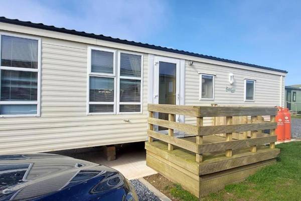 Delighful Cosy Caravan with Sea View in Monreith