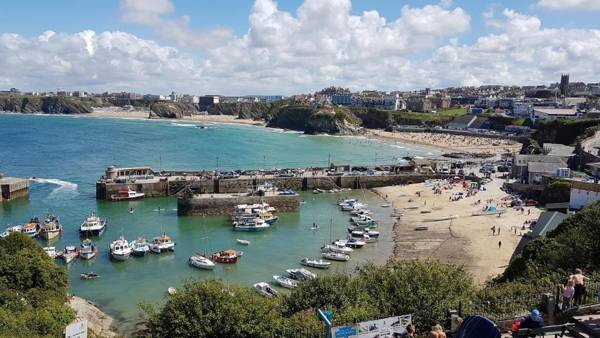 OYO Minerva Guesthouse