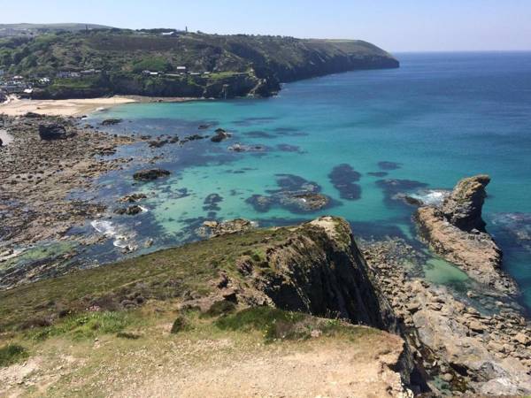 Stunning cliff edge apartment in Newquay