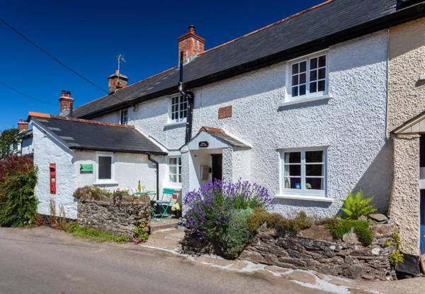 Syms Cottage Cutcombe
