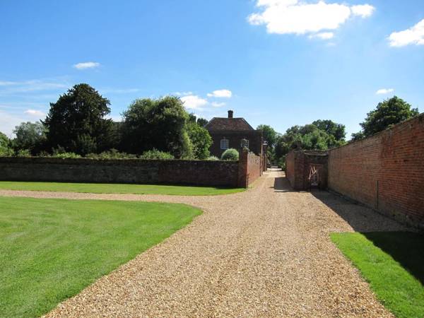 Chicheley Hall