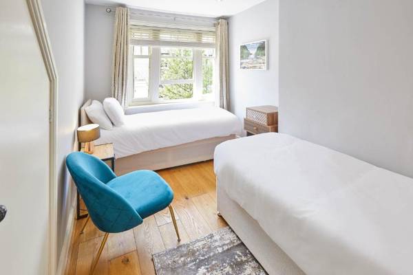 Host & Stay - River View