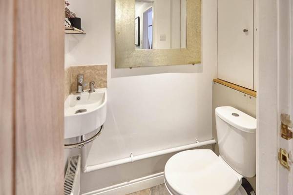 Host & Stay - Green Willow