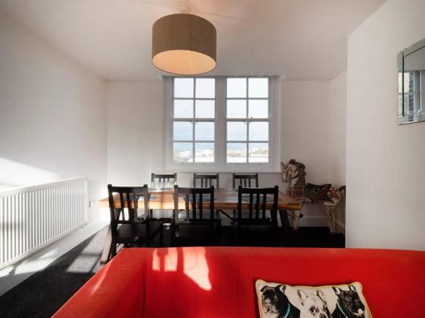 The Post Office - Refurbished Spacious Apartment near Margate Old Town