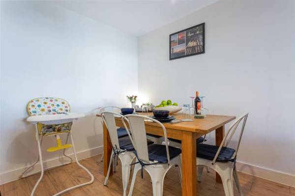 Host & Stay - Farrier William