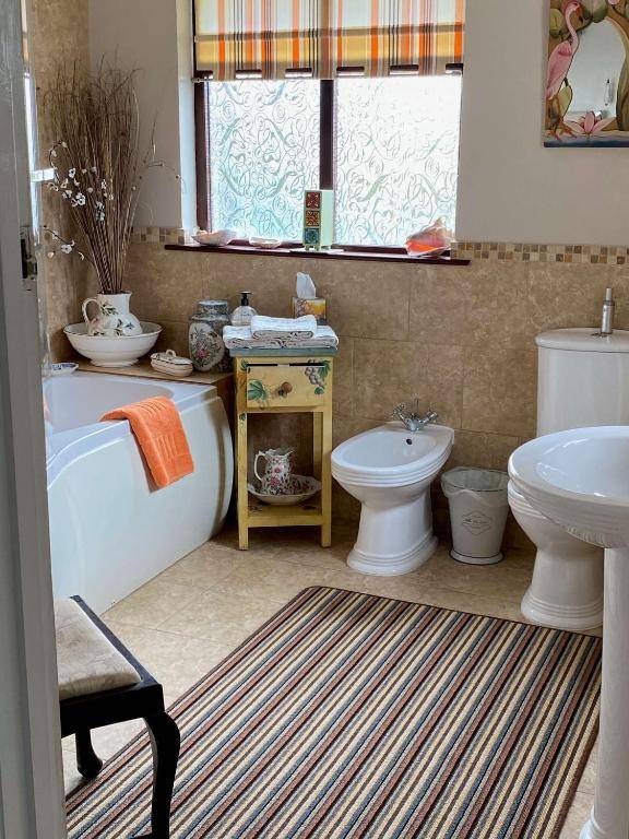 Orchard Side Bed and Breakfast