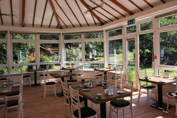 Woodlands Lodge Hotel