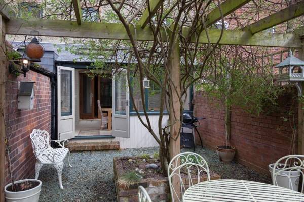 Linnet House by RentMyHouse