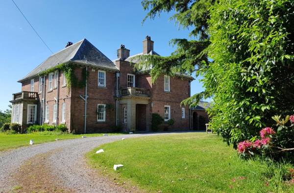 Edwardian Country House - 9 Bed Sleeping up to 21