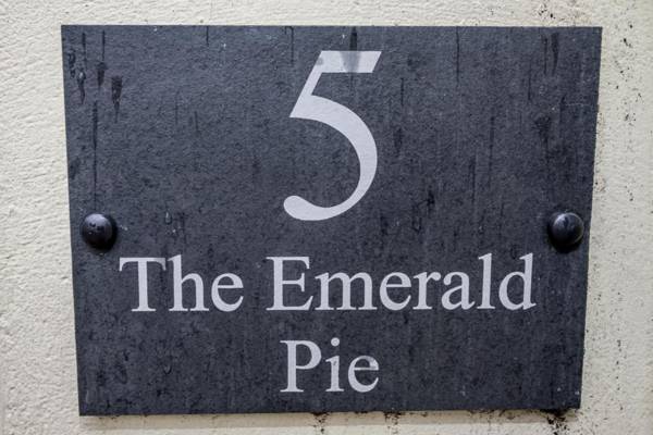 The Farmers Boy Inn Guest House