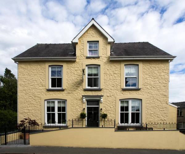 Riverbank Bed and Breakfast