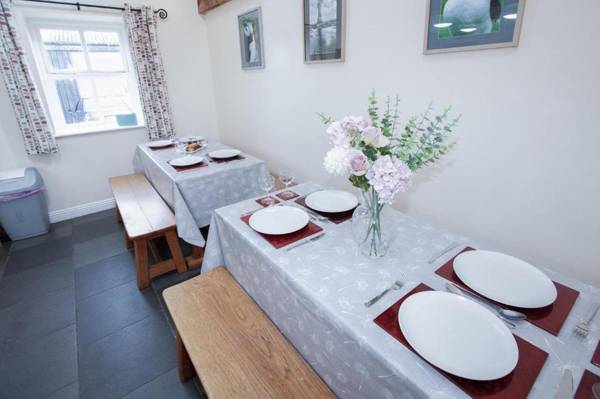 Bunk House - 4 Bedroom - Llangenith