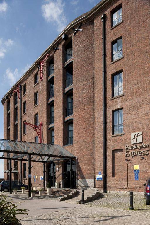 Holiday Inn Express Liverpool-Albert Dock an IHG Hotel