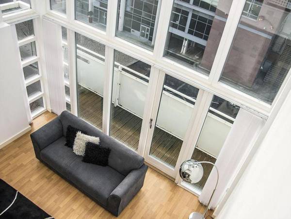 Base Serviced Apartments - The Docks