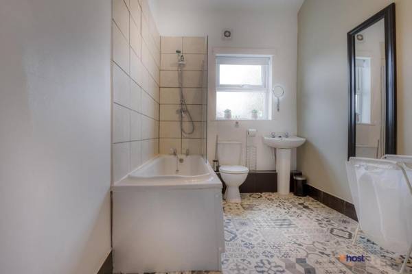 Host Liverpool - Cecil Terrace House