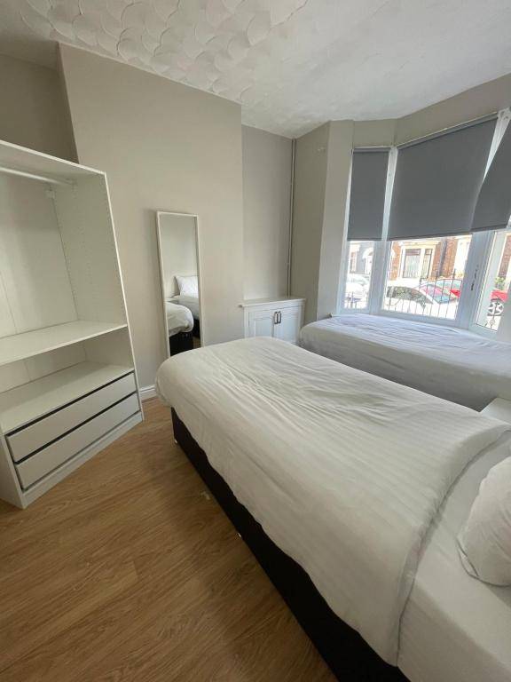 Mays House @ 20 Dombey Street